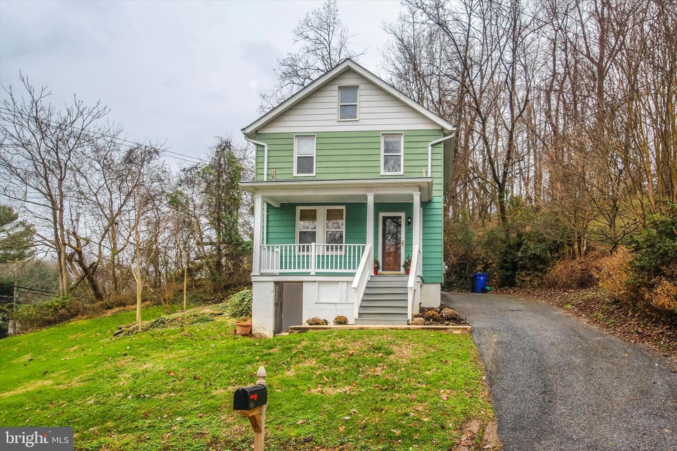 102 Greenwood St, Brunswick, MD 21716 - photo 1