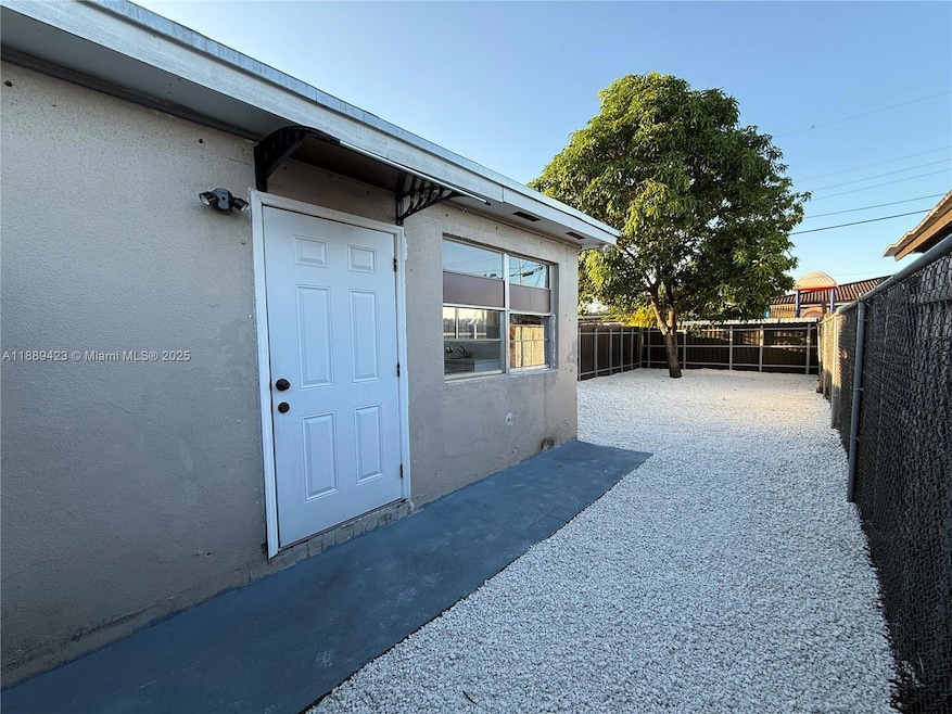 481 E 31st St unit 1, Hialeah, FL 33013 - photo 1