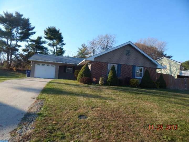 35 Marchmont Ln, Willingboro, NJ 08046 - photo 1