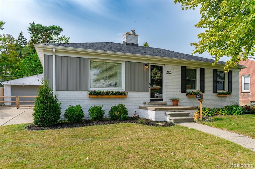 Pending $250,000 • Co-Listing Agent