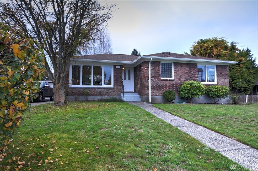 2726 Locust Ave W, University Place, WA 98466 - photo 1