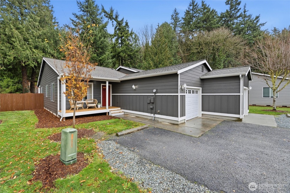 447 Oak Hill Ln, Burlington, WA 98233 - photo 1
