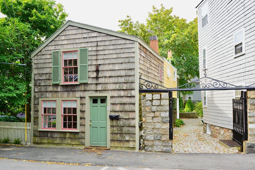 1 Selman St unit 1, Marblehead, MA 01945 - photo 1