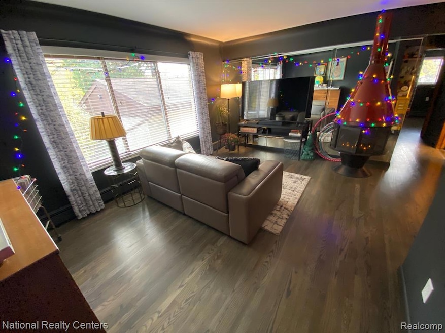 Fontainebleau Condominums unit 237, Waterford, MI 48328 - photo 1