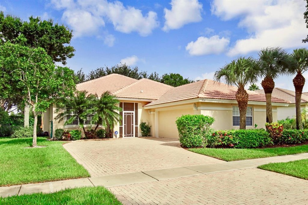 9038 Bay Harbour Cir, Royal Palm HR-6
