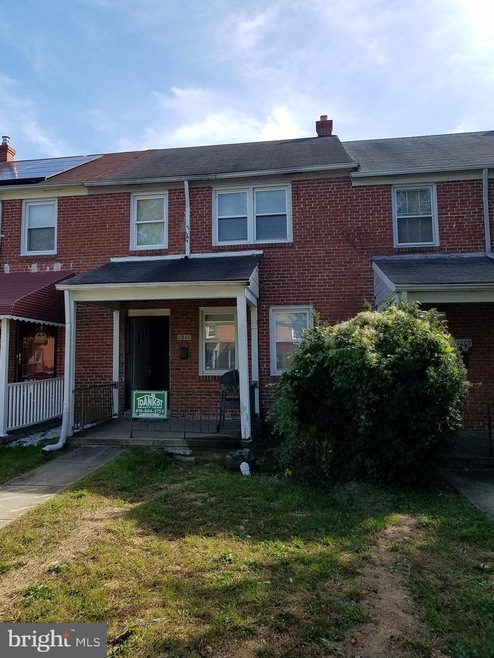 1211 Meridene Dr, Baltimore, MD 21239 - photo 1