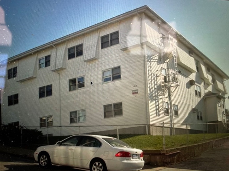 109 Langley St unit 10, Fall River, MA 02720 - photo 1