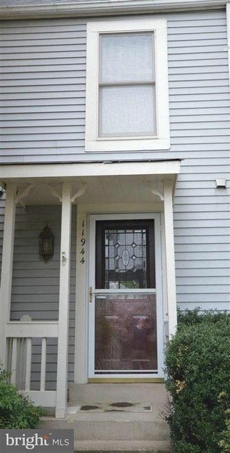 11944 Hollowwind Ct, Reston, VA 20194 - photo 1