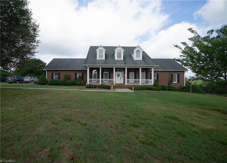 730 Branchwood Rd, Statesville, NC 28625 - photo 1