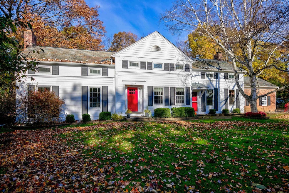 2259 Algonquin Rd, Schenectady, NY 12309 - photo 1