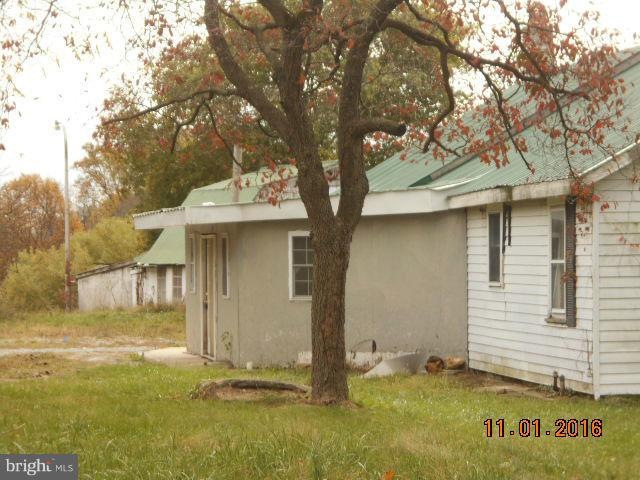 323 E Mountain Rd, Knoxville, MD 21758 - photo 1