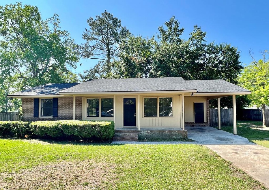 507 W 3rd St, Adel, GA 31620 - photo 1