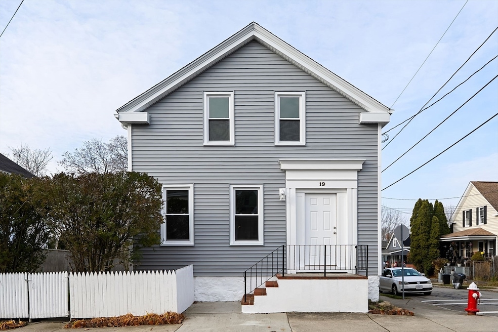 19 Shawmut Ave unit 1, New Bedford, MA 02740 - photo 1