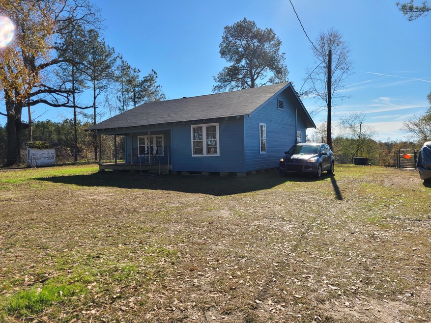 132 Jessies Ln, Laurel, MS 39443 - photo 1