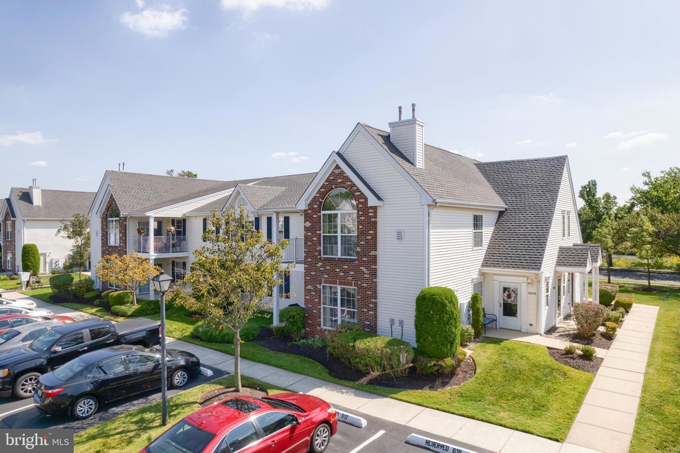 2602B Bluegrass Dr unit 2602, Mount Laurel, NJ 08054 - photo 1