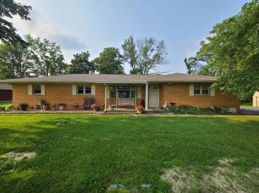 1030 W Us Highway 50, Versailles, IN 47042 - photo 1