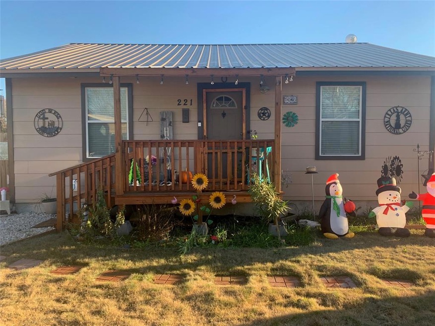 221 Spring Valley Cir, Azle, TX 76020 - photo 1