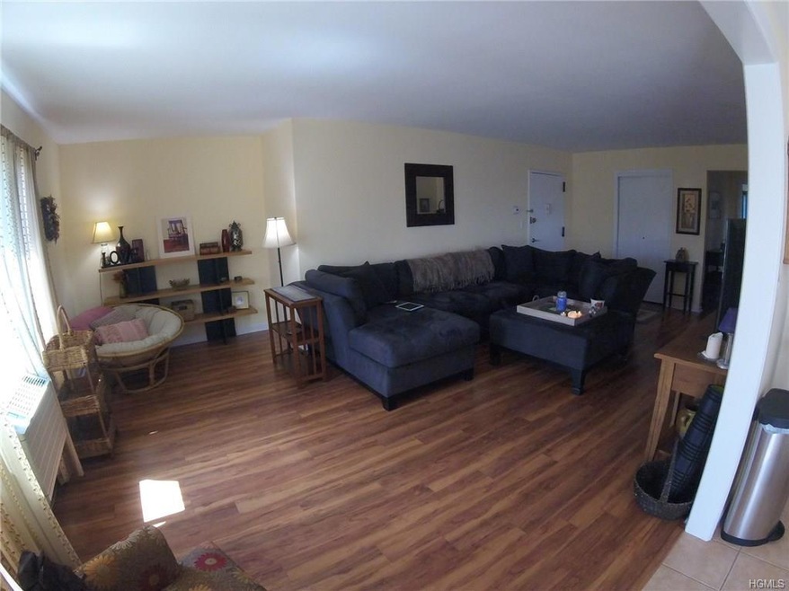 154 Richard Ct unit 15D, Pomona, NY 10970 - photo 1