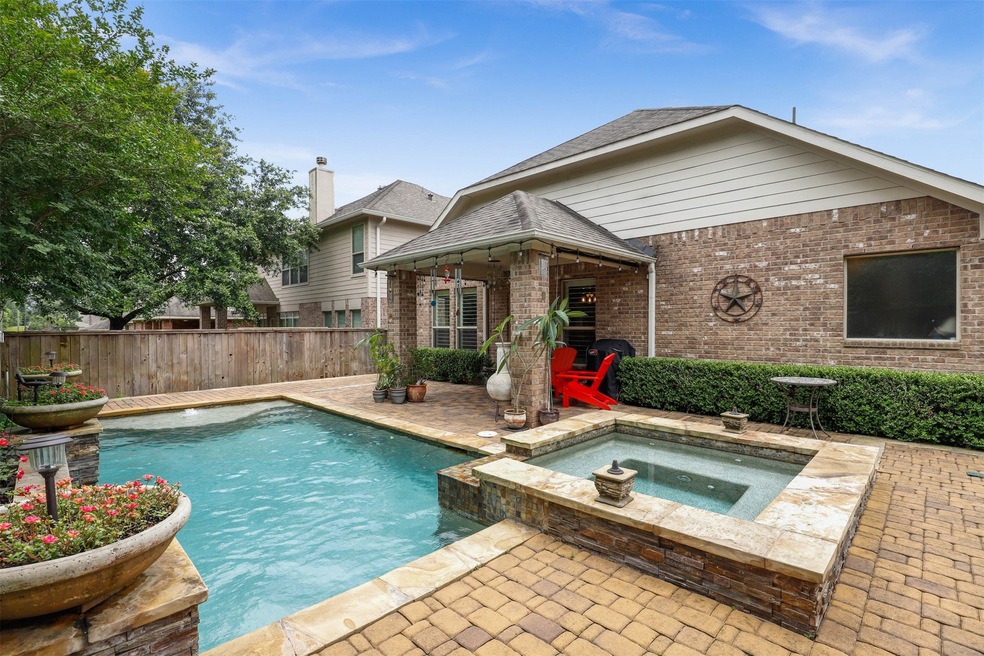 118 Black Swan Place, Magnolia, TX 77354 - photo 1