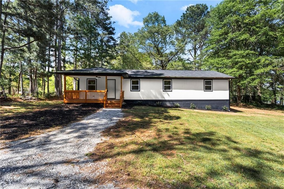 home featuring a front yard