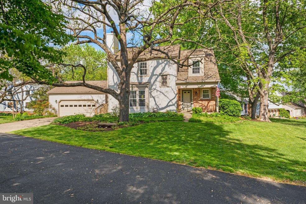 4327 Cub Run Rd, Chantilly, VA 20151 - photo 1