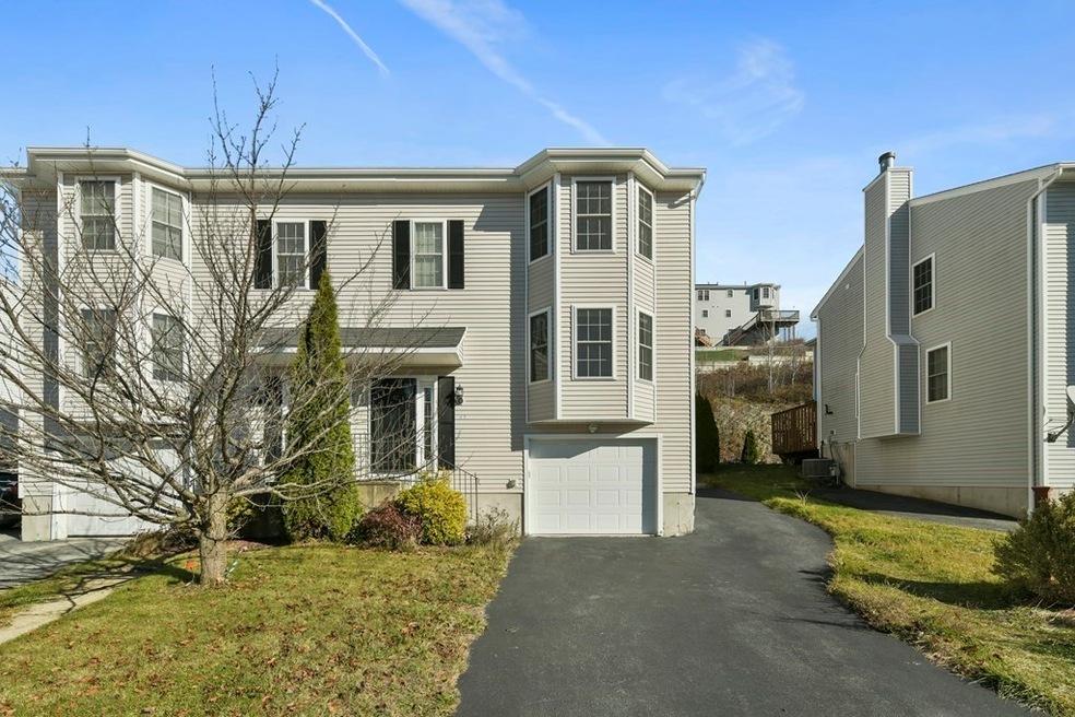 42 Honeysuckle Rd, Worcester, MA 01607 - photo 1