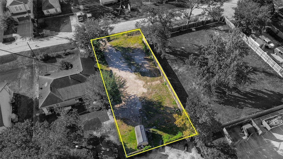 For Sale $235,000 • Co-Listing Agent