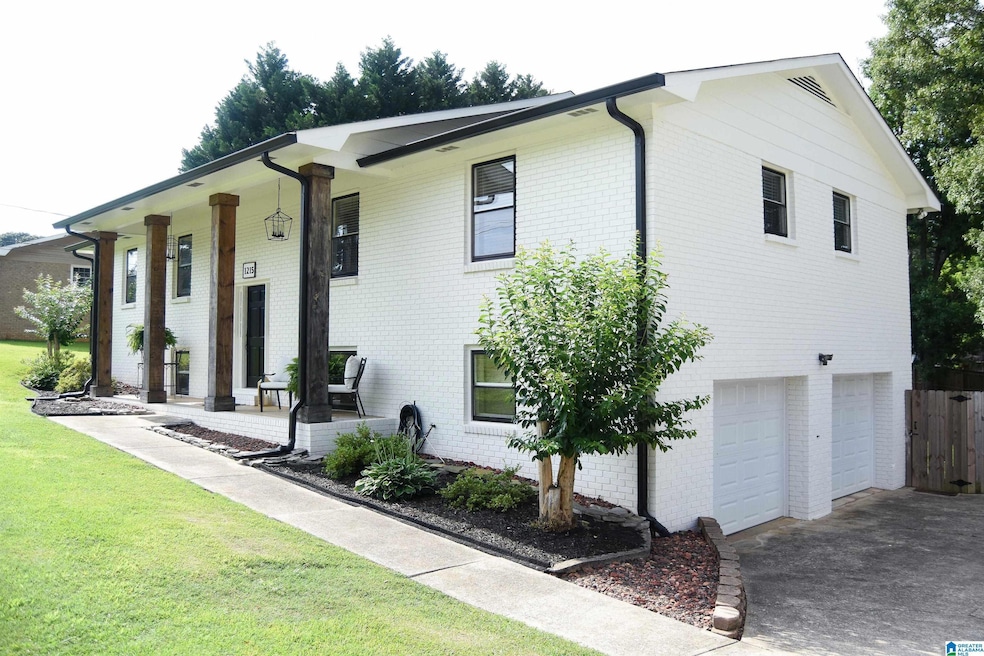 Under Contract $299,900