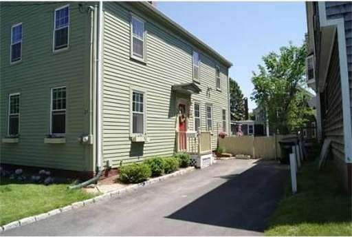 21 Pond St, Newburyport, MA 01950 - photo 1