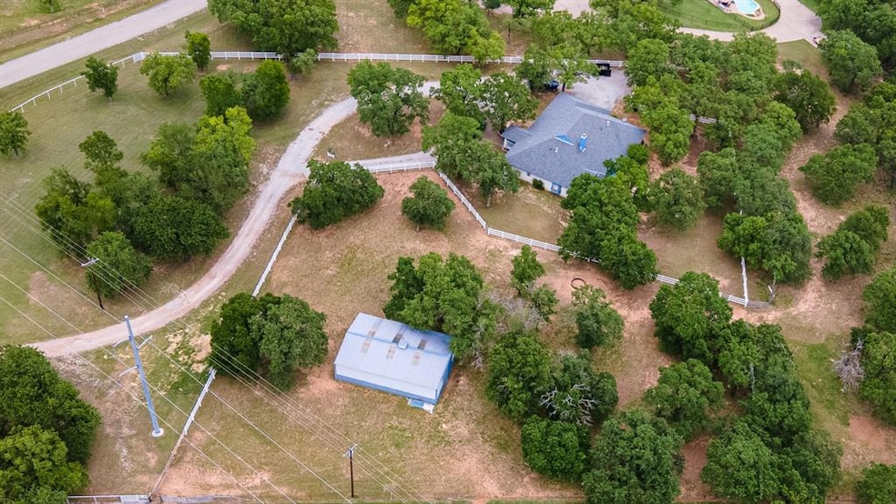 2607 Wills Way Dr, Granbury, TX 76049 - photo 1