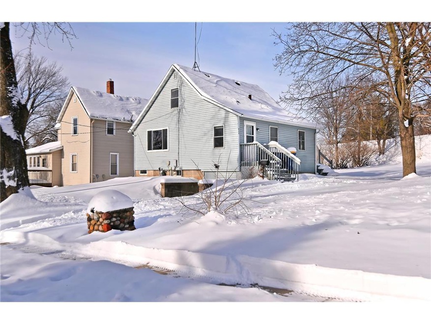 Exterior Front and Yard.jpg