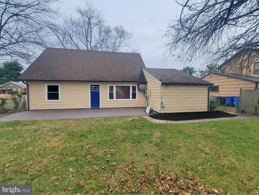 129 Pheasant Ln, Willingboro, NJ 08046 - photo 1