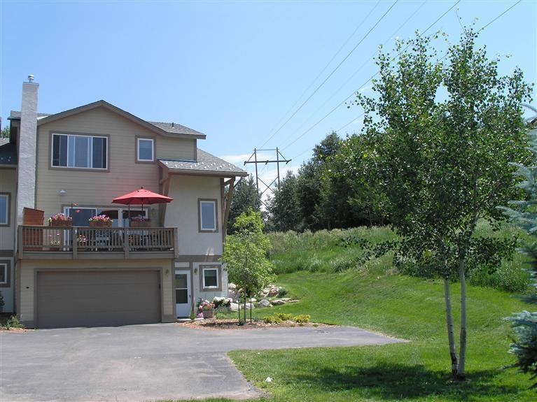 Beautiful and private yard to the right