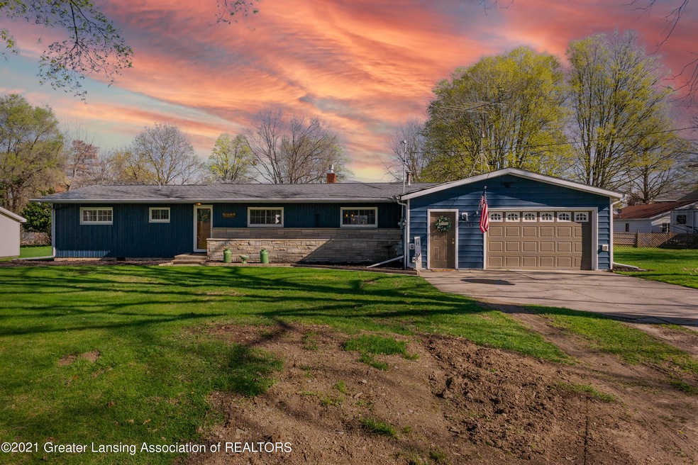 417 E Adelaide St. Maple Rapids MI-1