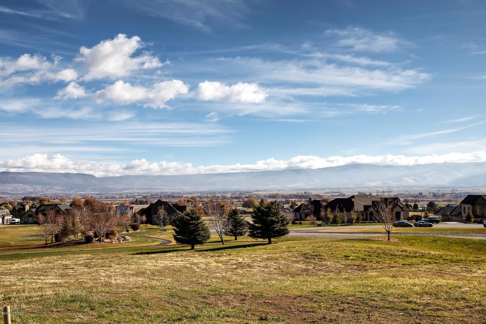 1005 S Cascades Fall Cir Lot-001-002-Cas