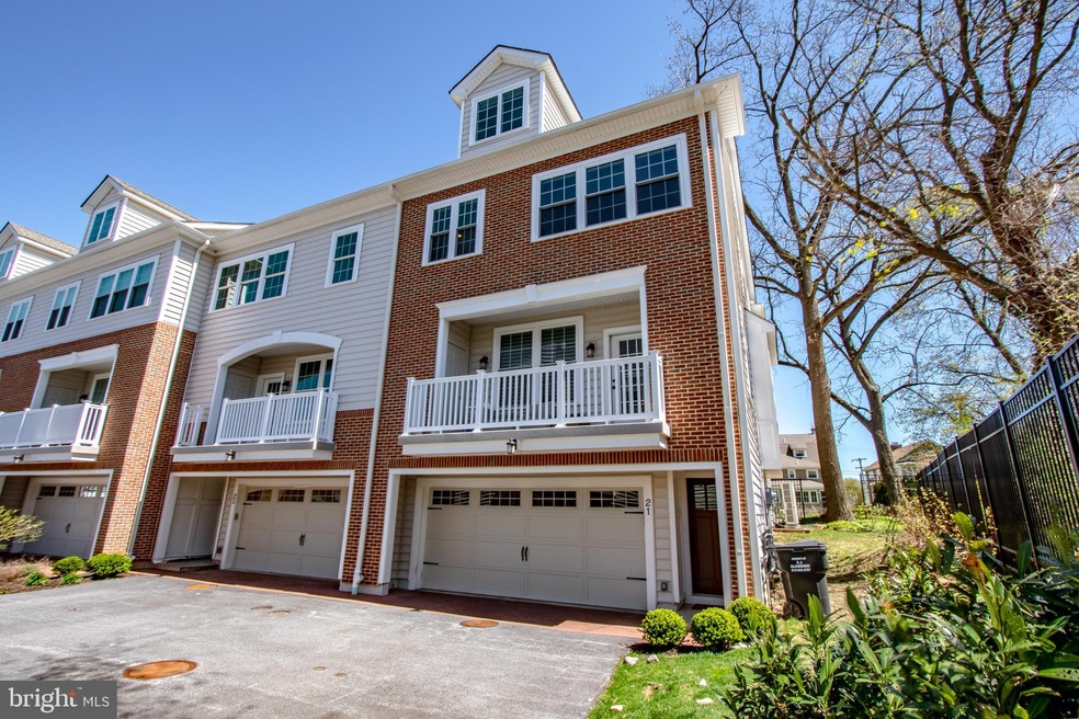 21 Village Square unit 16, Paoli, PA 19301 - photo 1