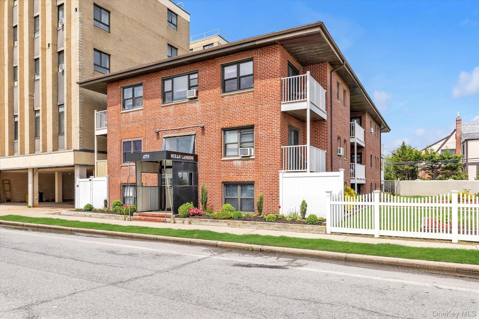 475 W Broadway unit G4, Long Beach, NY 11561 - photo 1