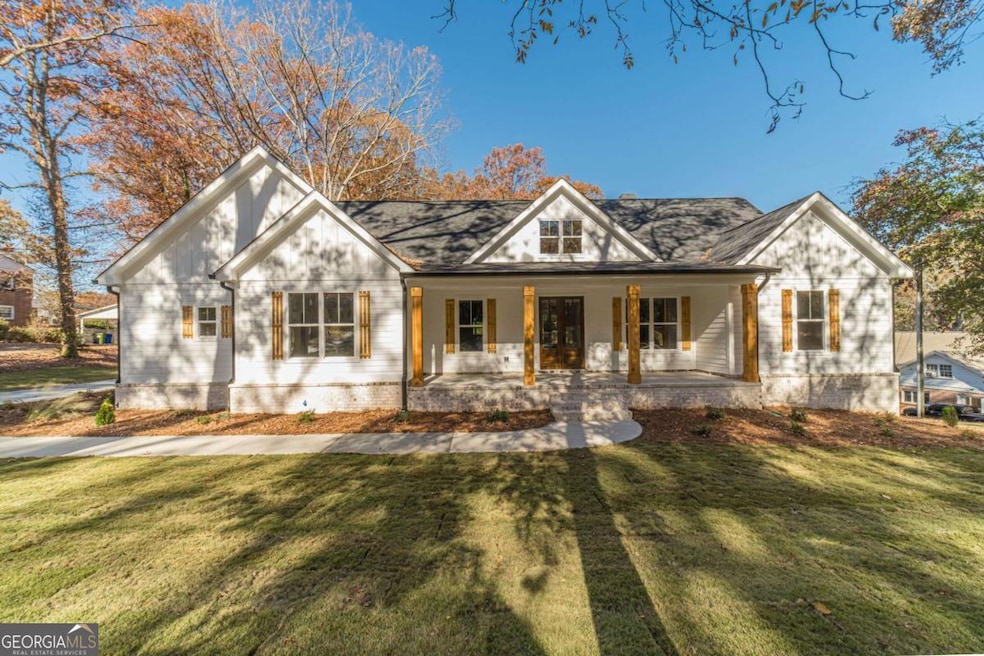 327 Pine Cir, Monroe, GA 30655 - photo 1