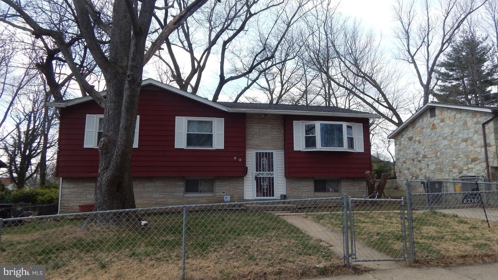 6716 Hastings Dr, Capitol Heights, MD 20743 - photo 1