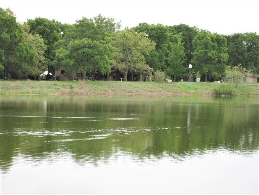 13077 Crestwood Dr, Whitney, TX 76692 - photo 1