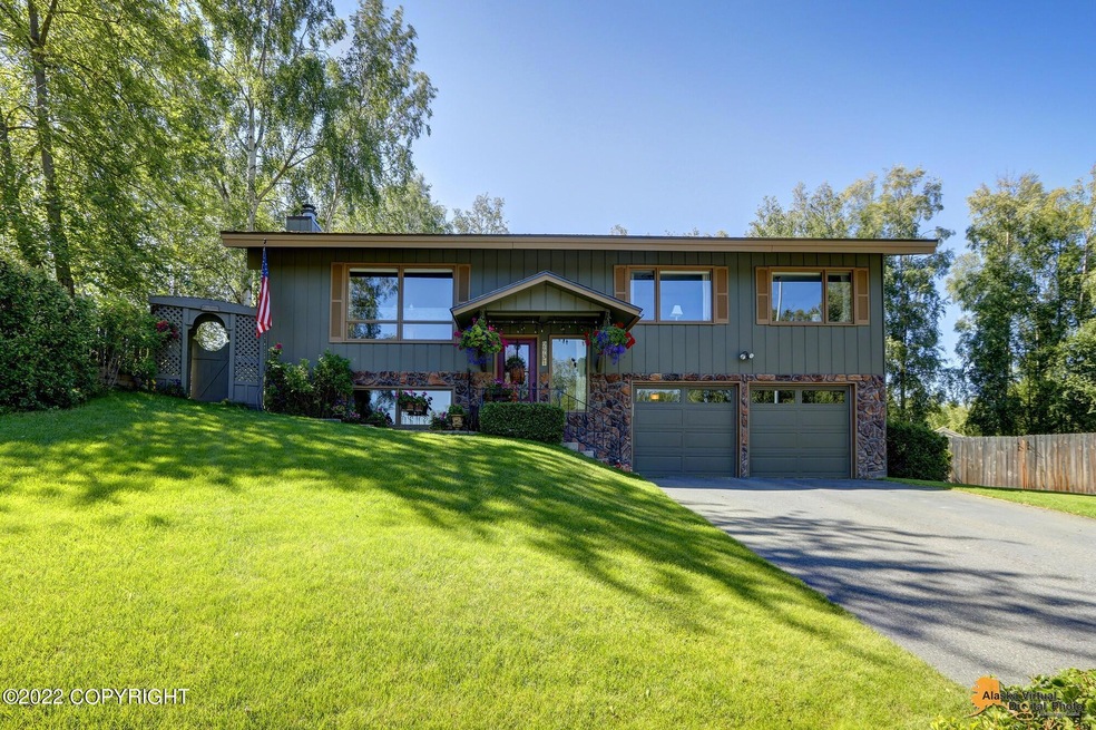 2931 Crown Point Circle