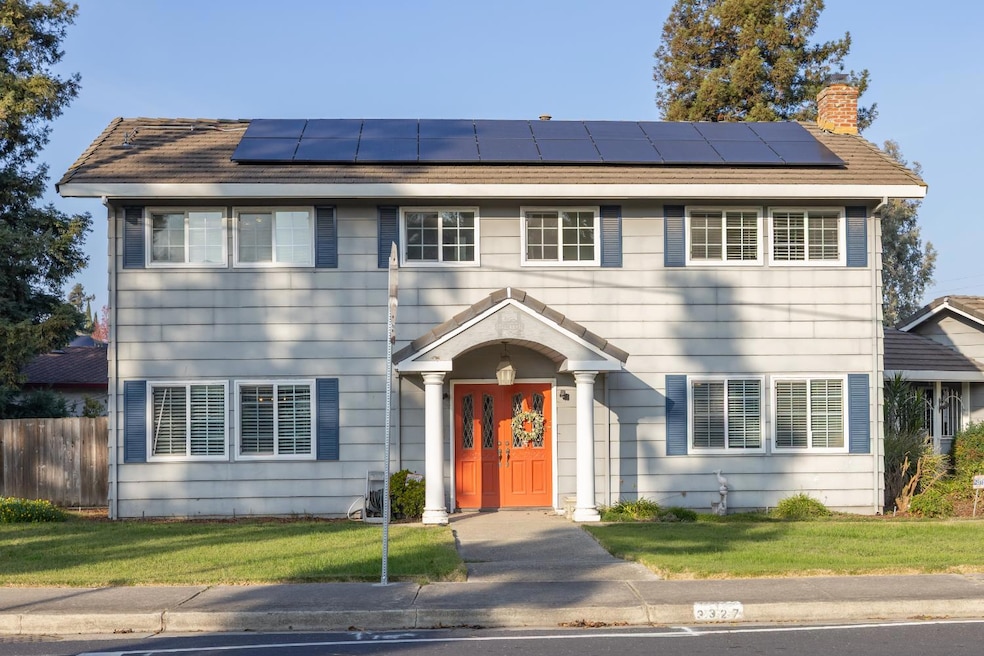 3327 Country Club Blvd, Stockton, CA 95204 - photo 1