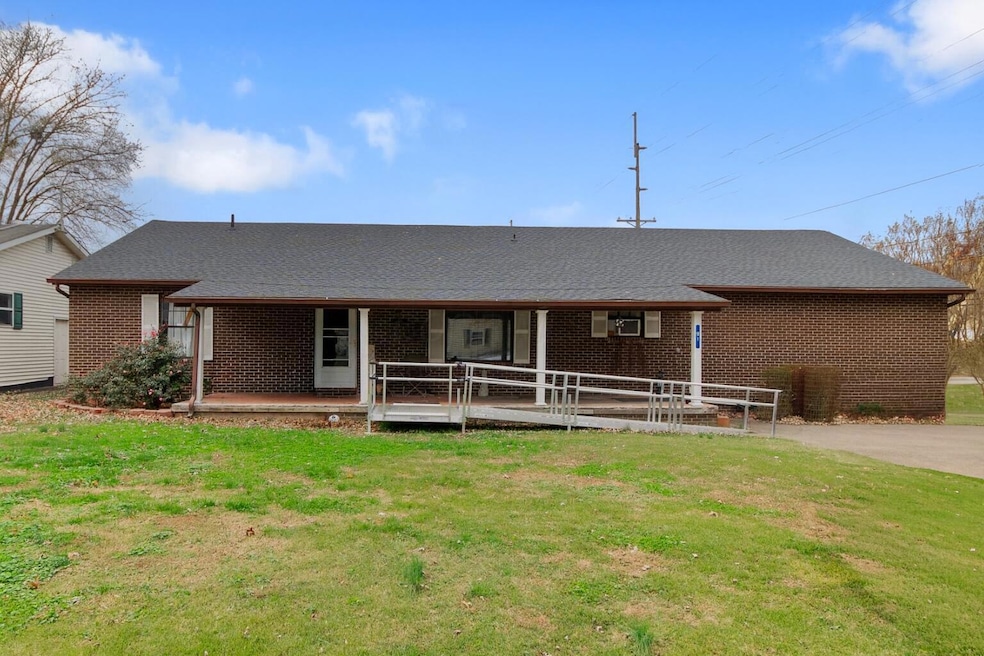 For Sale $225,000 • Co-Listing Agent