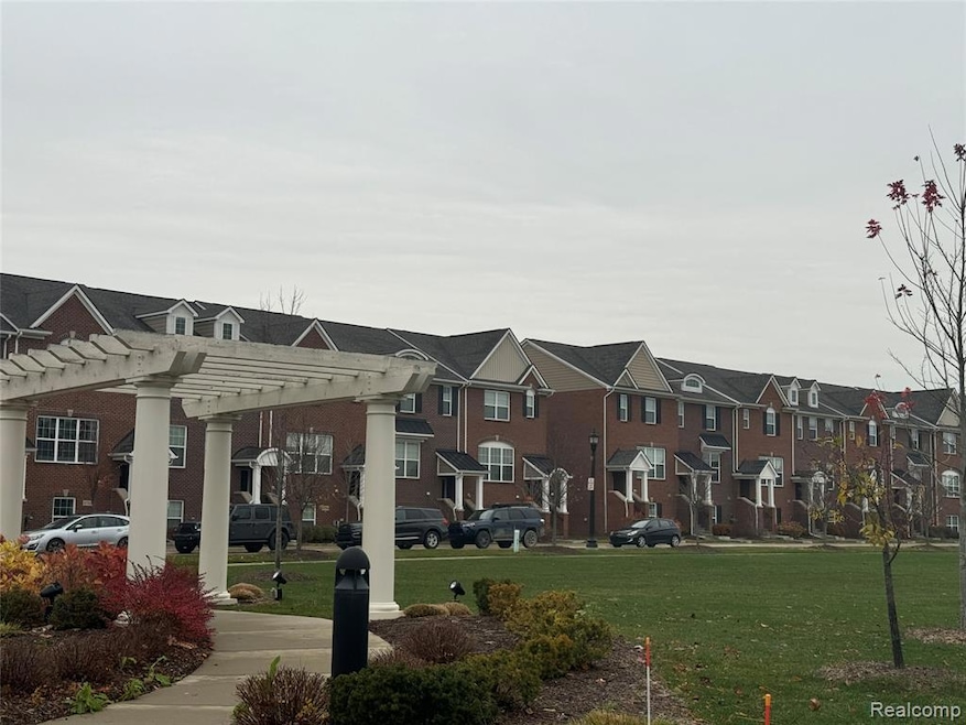 47757 Hillcrest Dr, Northville, MI 48168 - photo 1