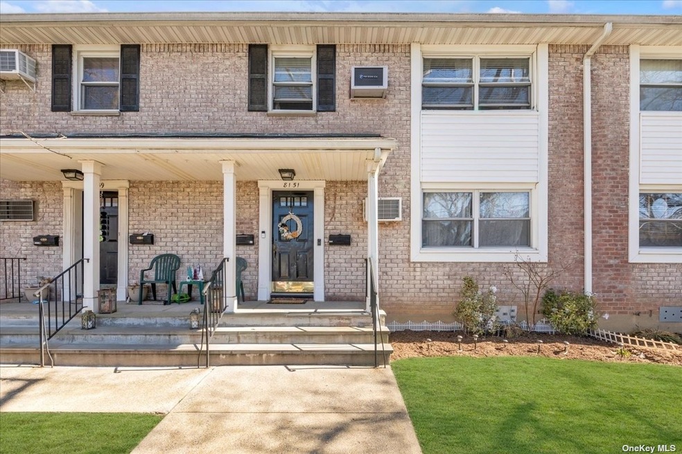 8151 268th St unit 289A, Glen Oaks, NY 11004 - photo 1