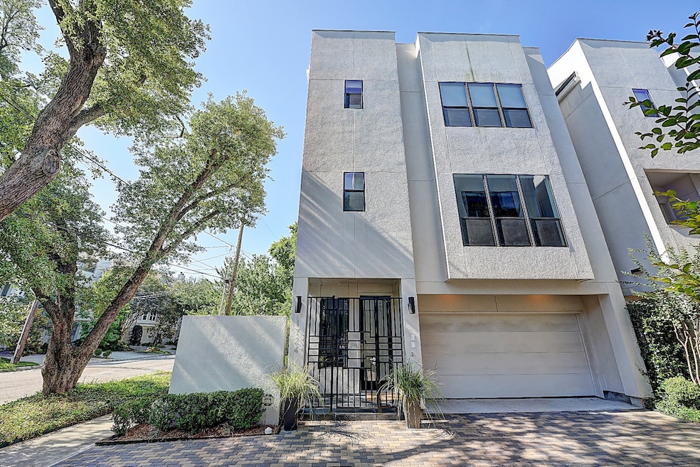 1724 Woodhead St, Houston, TX 77019 - photo 1