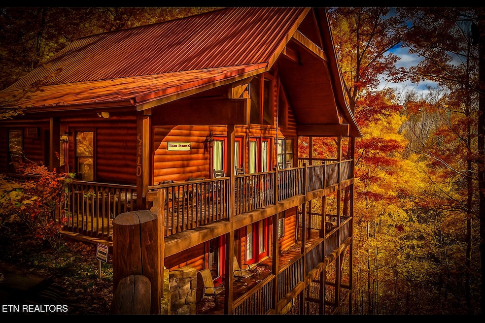 For Sale $899,900 • Co-Listing Agent