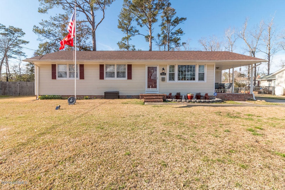 813 Edgewood Dr, Jacksonville, NC 28540 - photo 1