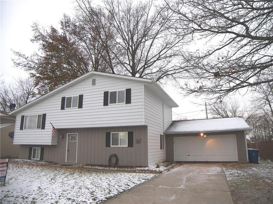 630 Idlewood Ave, Sheffield Lake, OH 44054 - photo 1