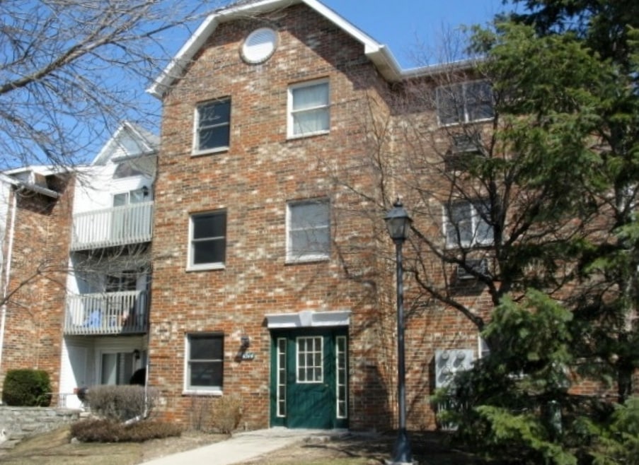 For Rent $1,350/month